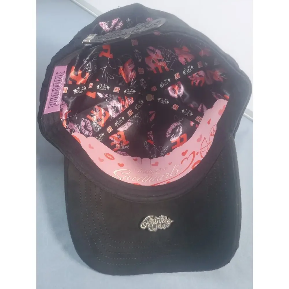 31 Hats Thirty One NY Lovestruck Snapback Hat Black Valentine Sweethearts New